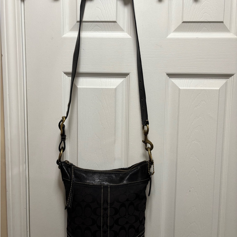 Coach VINTAGE Y2K E065-10402 Swingpack Crossbody Black Jacquard/Leather Trim GUC - Picture 4 of 15
